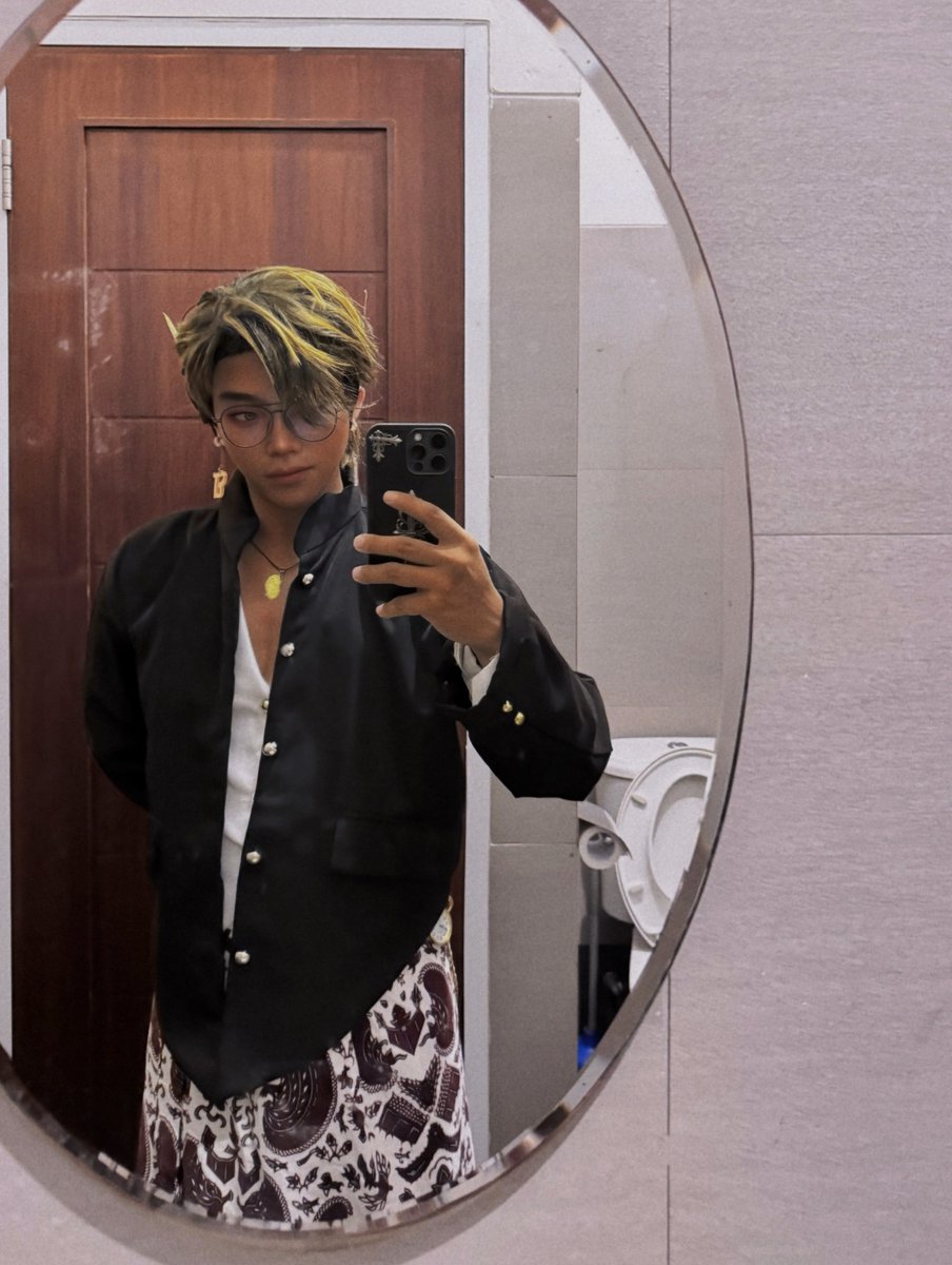 mika tweet media