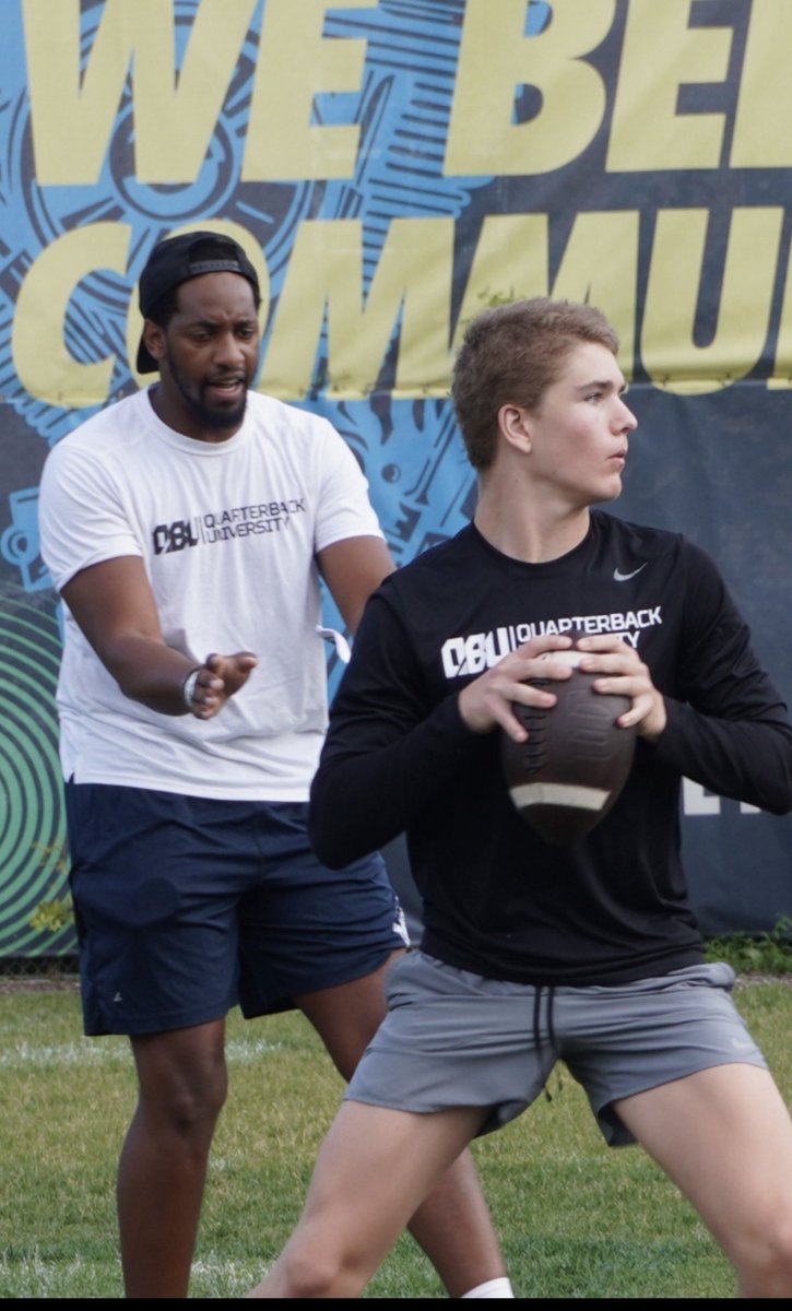 QuarterbackUniv's tweet photo. #QBU’n 

We are traveling this week to Chicago, IL 5/22-5/23. We are doing 2 sessions Friday and Saturday . We are only taking 10 kids per cohort. Email info@qbuofficial.com for inquiries. FULL DETAILS coming. 

#WeTravelWeTrainWeDevelop https://t.co/DkZ3AEIJ6Q