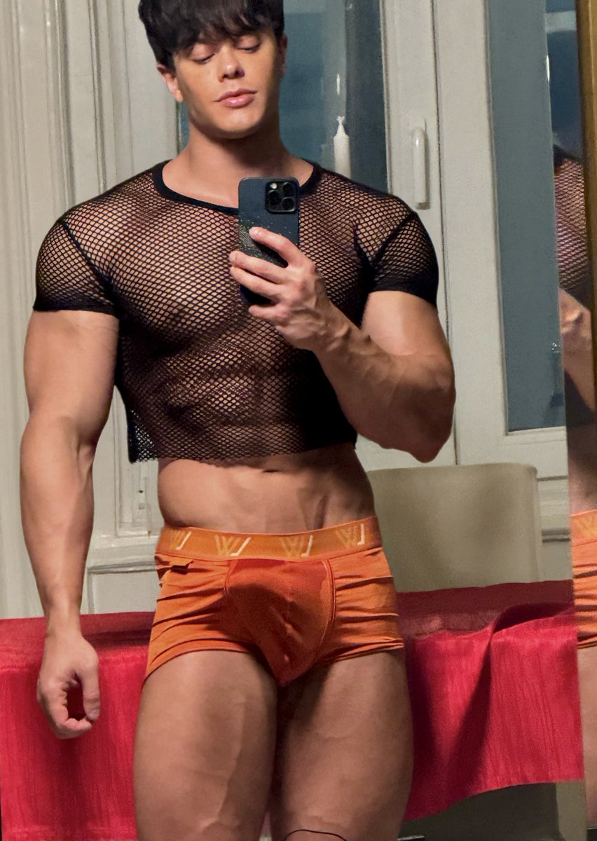 pro bodybuilder Andrew tweet media