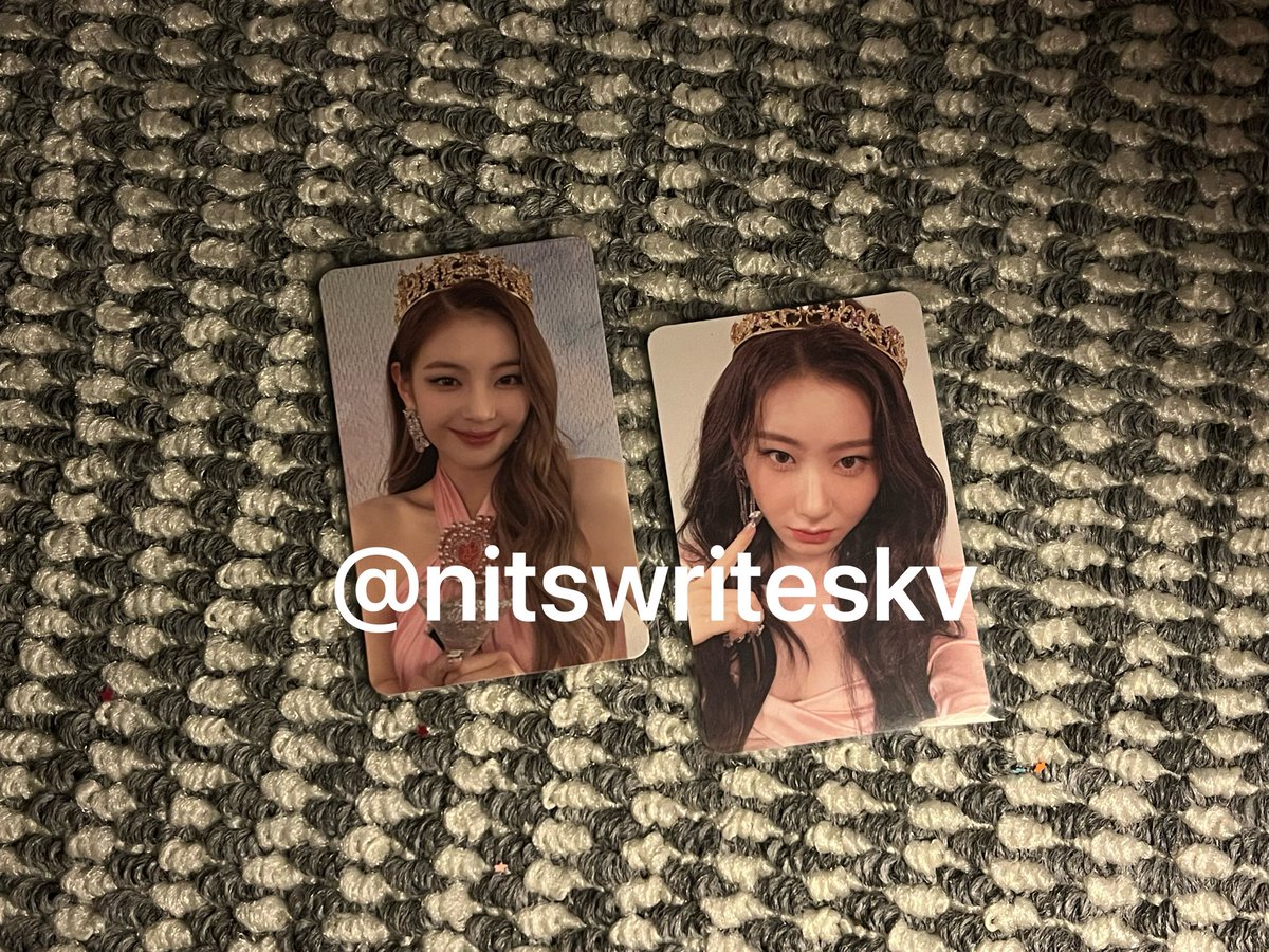 nitswriteskv's tweet photo. ⤷ ゛wts lfb itzy pcˎˊ˗

  ✦ ₱250 set + pf + sf
  ✦ x sensitive buyers + no rush shipping
  ✦ mop: gcash | PAYO 
  ✦ mod: jnt

⩩ tags | itzy official photocard lia chaeryeong ryujin yeji yuna pc checkmate album https://t.co/KbhTSTaFTd