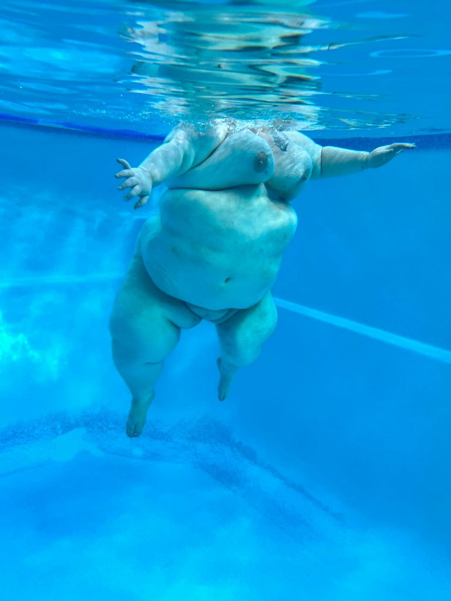 PeppermintFat's tweet photo. New SSBBW on the block… 😉

#SSBBW #SSBBWBelly #BigGirl #BBW #BodyPositive https://t.co/Zvmb870UtK