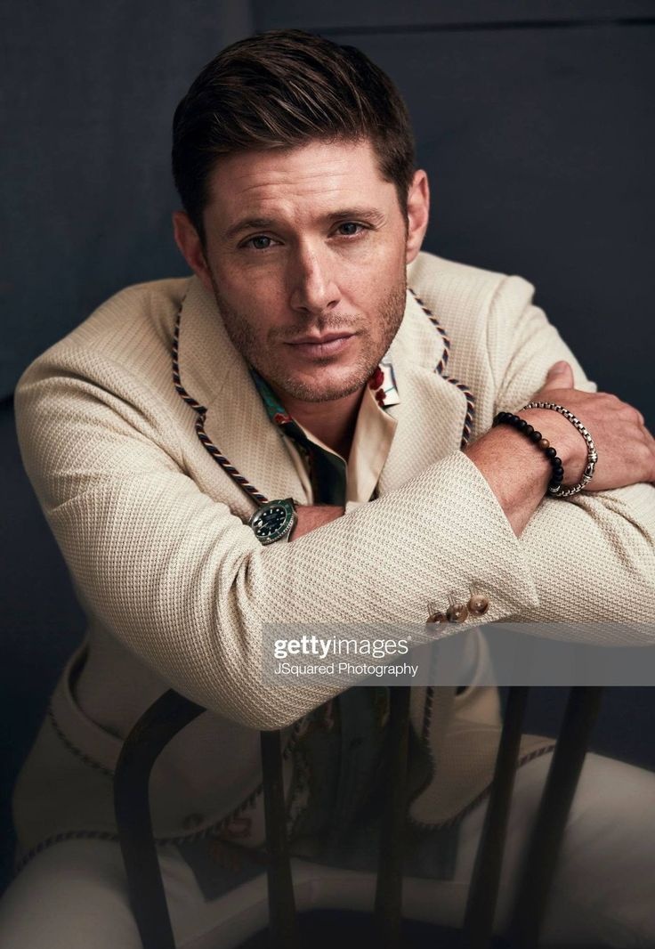 Hourly Jensen Ackles tweet media