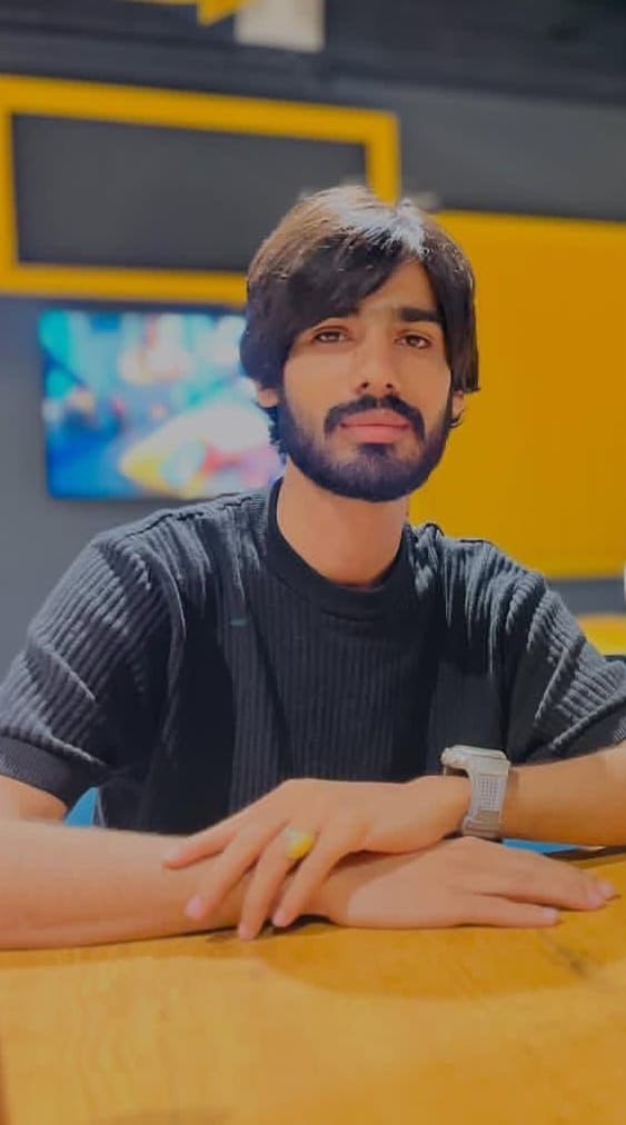 BalocDad's tweet photo. Creating a suffocating environment for Baloch students, teachers, and professors will only deepen resentment toward the system. The abduction of Kambeer Baloch from Islamabad will not only create tension among students in Islamabad, but hatred too.

#ReleaseKambeerBaloch https://t.co/J8BzG56KRg