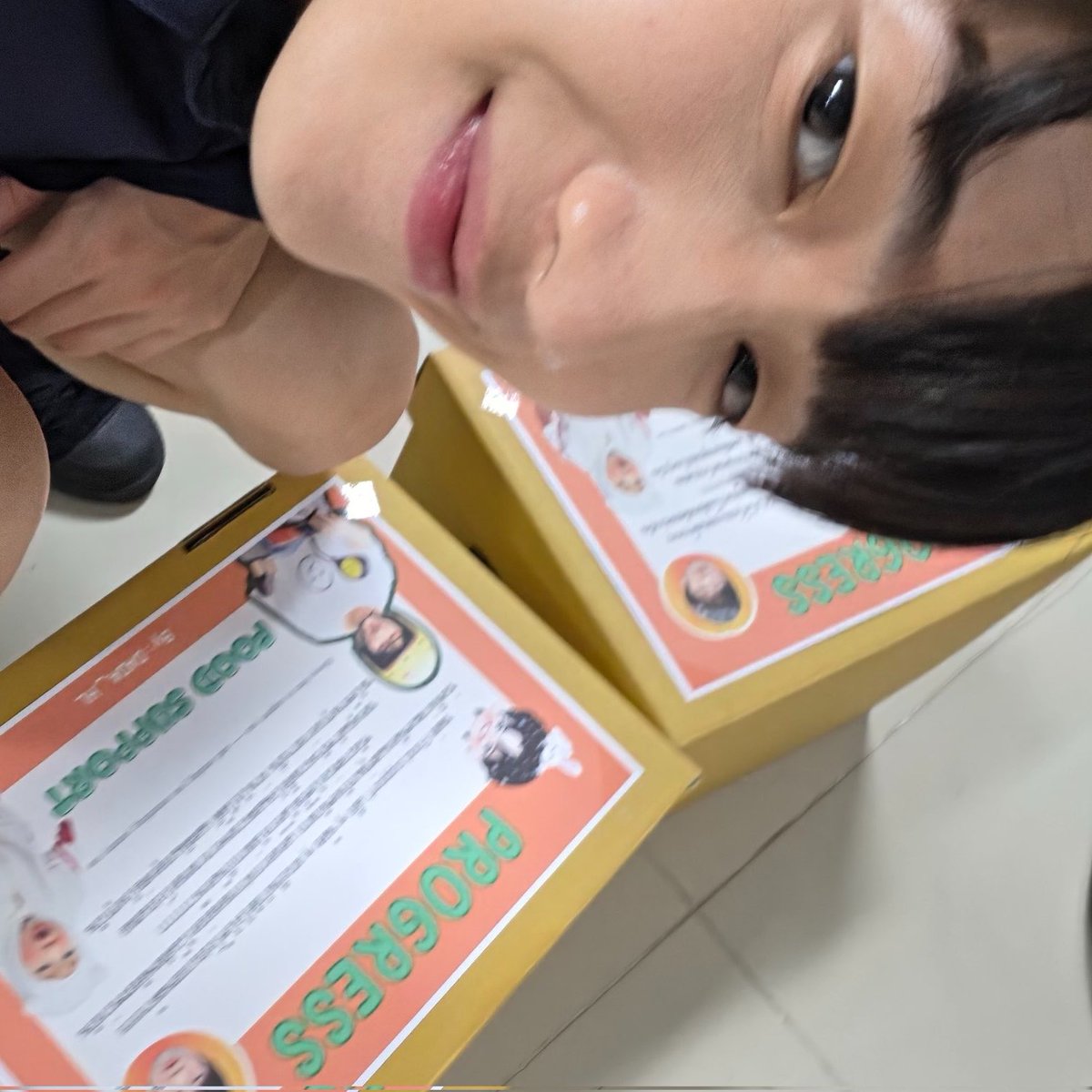 j7Q30i's tweet photo. คุนรักเค้ามากแค่ไหน⠀⠀⠀⠀⠀⠀⠀⠀เท่าโลกชุบแป้งทอดเลย 🥺

𐔌 #AlmondProgress 𐦯 https://t.co/x2ejxKNXFl