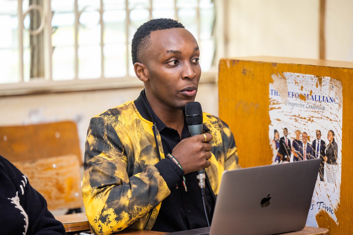 bajeti_hub's tweet photo. What does the budget mean for youth? 🇰🇪

@TISAKenya  &amp; @BudgetNdioStory hosted 80+ UON law students for a Youth Budget Café on the Finance Bill. Guided by experts, students turned debates into a practical memorandum for @NAssemblyKE to demand fair education &amp; tax laws! 🏛️ https://t.co/EWS7Dd8mjg