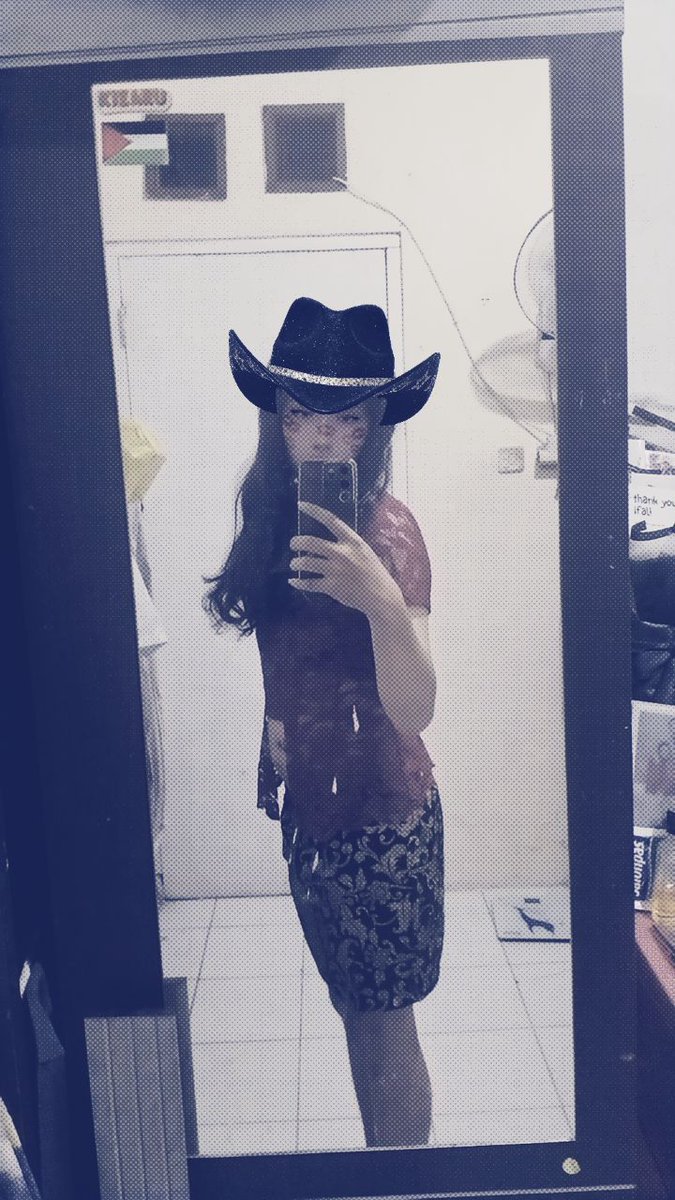 HeyooNabilah's tweet photo. jadi lc duluu yahhh 🙃
#cder #cdermontok #cderlonte #cderbekasi #crossdresser #crossdresserindo https://t.co/OczNtgh7fh