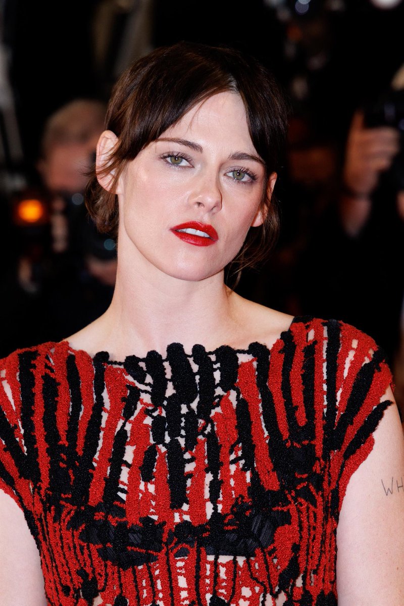 |Kristen| tweet media