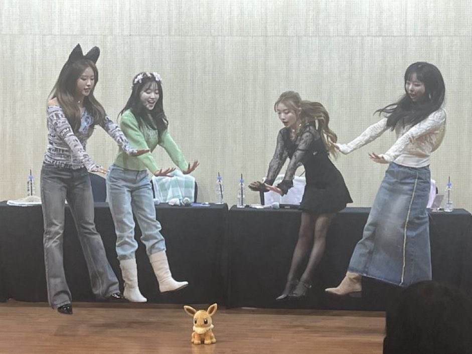 loona loops tweet media