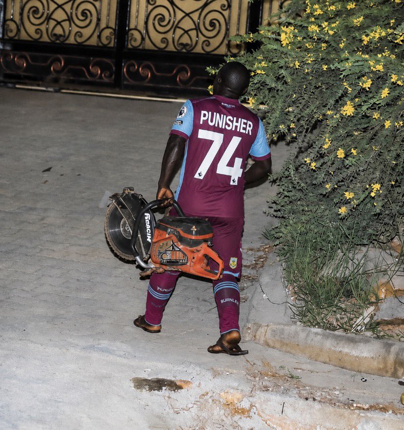 Winner_089's tweet photo. Mwe who made this??😂😂😂😂😂😂😂😂

Anyway..Burnley Kuva buto 💪🏾🫱🏽‍🫲🏾😂😂😂🙌🏾 https://t.co/Or6gCwwWFW
