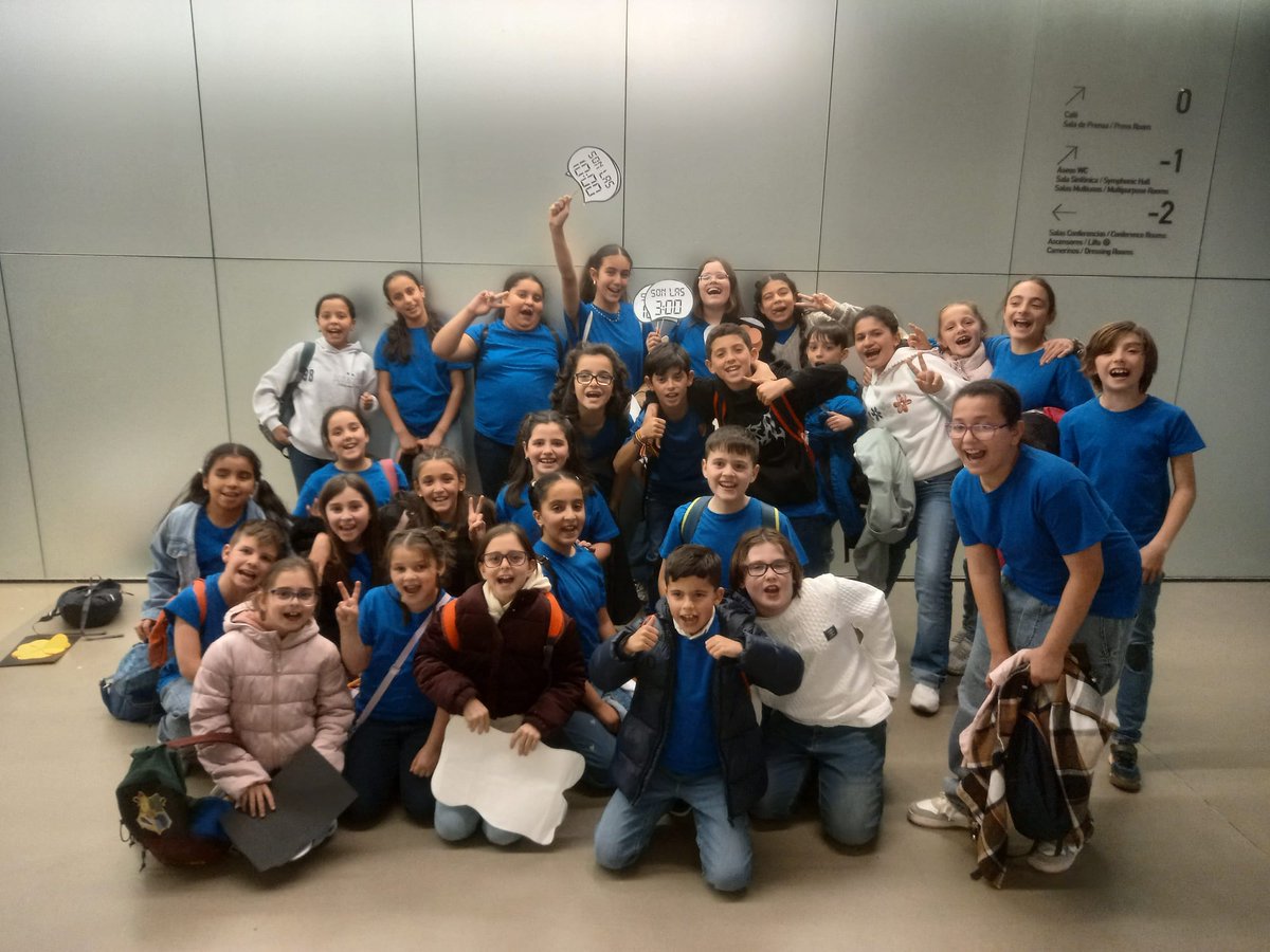 CEIPTorosGui's tweet photo. El viernes nuestros alumnos participaron en Cantania🎶. Estamos muy orgullosos de su esfuerzo, ilusión y talento sobre el escenario.🎤Y un agradecimiento especial a nuestros profes Cristina y  Miguel por su trabajo y esfuerzo. @JJMMavila https://t.co/tKlNi84LTK