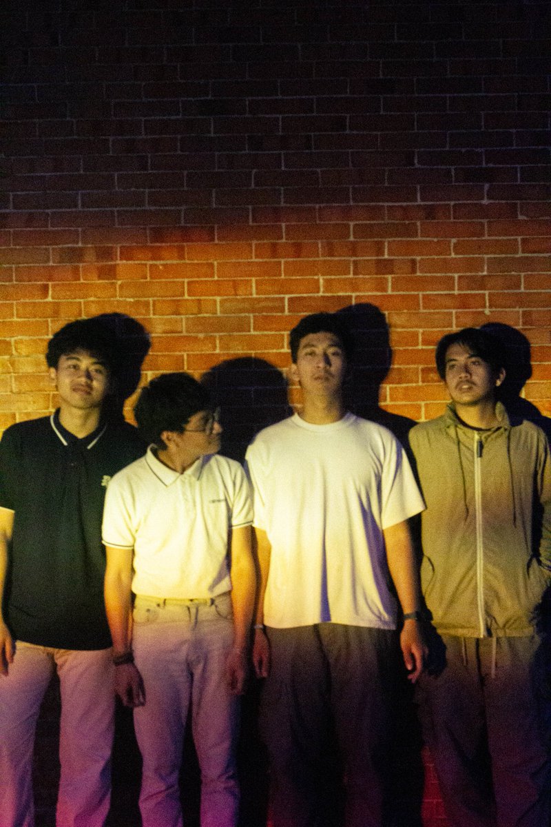 MaxmillianLarry's tweet photo. Hallo guyss!!
Jadi gw dan band gw, baru aja ngerilis lagu dengan judul "You Are the One". Basically lagu ini tercipta dari apa yg gw alamin, trus gw ubah jadi sebuah lagu.

https://t.co/YNYyxCu5CP https://t.co/J2NW4h5ysm
