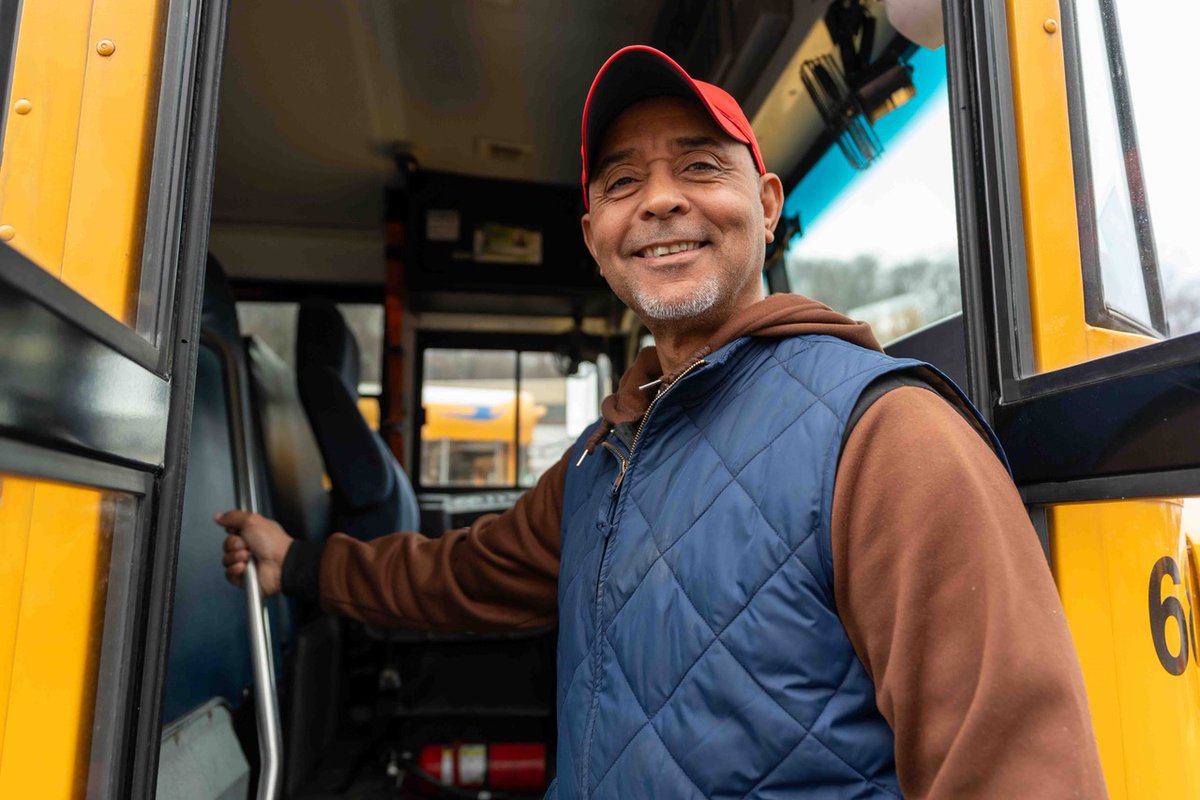 transportworker's tweet photo. No robot is going to drive your kid to school.
As #AV tech spreads, legislation introduced in Washington D.C. last night requires #school buses of the future to have human drivers. It also sets AV rules & parameters - the first such federal guardrails - to protect transit Bus Operators' employment and keep them on board for decades - @TwuSamuelsen  For full release: https://t.co/dmvTkJANKw