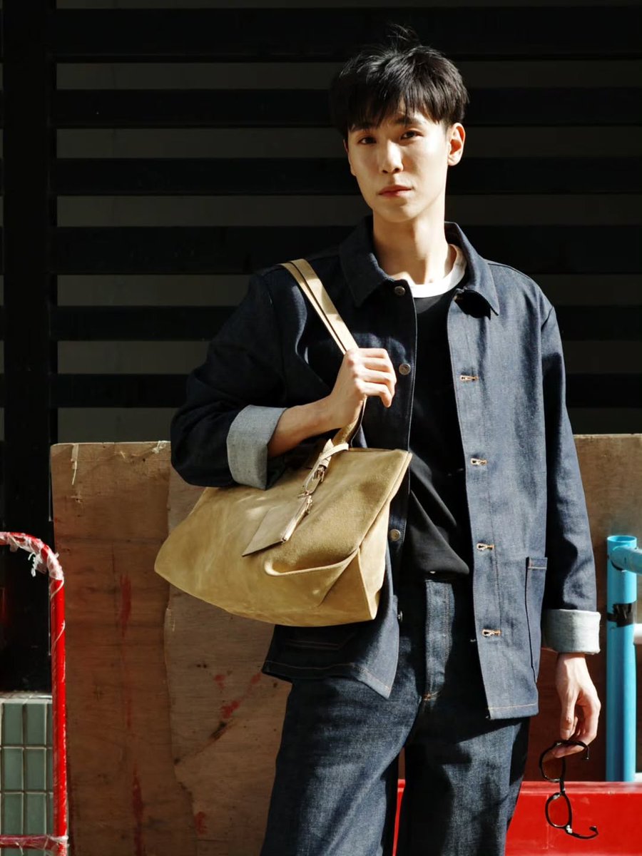 jumark_updates's tweet photo. #junniorrs IG Post
"🧥👖👕
Discover A.P.C. S/S26 Collction at Central Embassy, centralwOrld, Central Ladprao, Central App, and via LINE OA @.apcbangkok
@.ap_paris #APCParis" https://t.co/G9So0WgmFR
