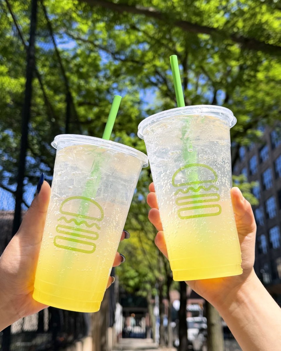 SHAKE SHACK tweet media