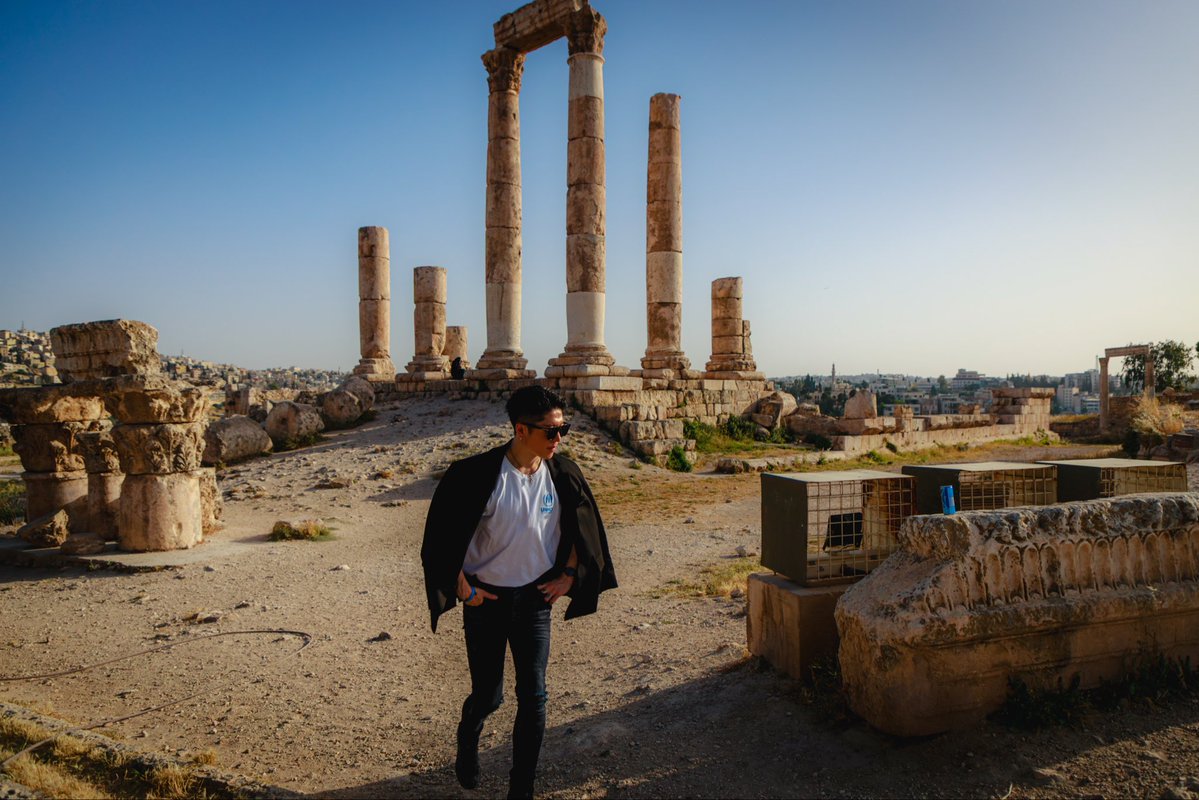 MariaSt_UNHCR's tweet photo. After his mission, @MIYAVI_OFFICIAL visited the Citadel of Amman. 

He thanked Jordan for welcoming refugees despite its difficult economic situation and recalled the beauty of the country. 

And he said he hopes to perform a live show in Amman someday.
So do we, MIYAVI!! https://t.co/waYl1BtHGh
