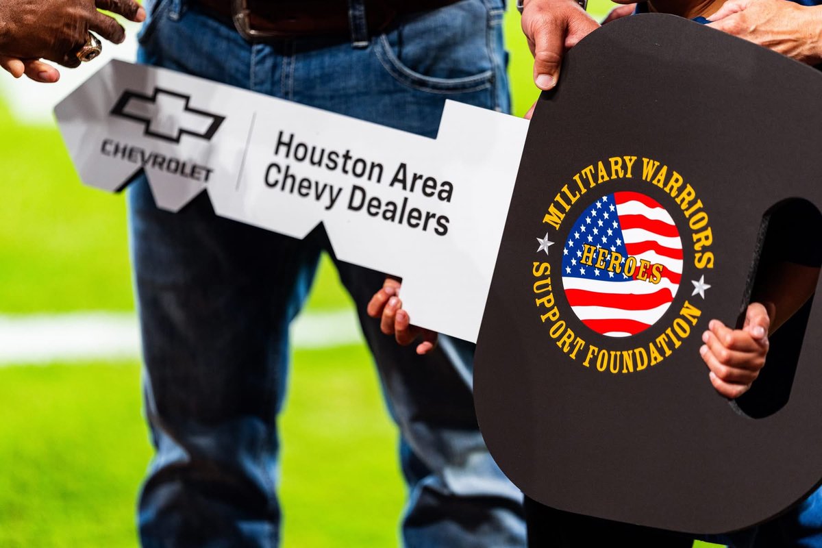 WarriorsSupport's tweet photo. Former U.S. Navy Petty Officer Mark Tyson was presented a new '26 Chevy Silverado provided by the Houston Area Chevy Dealers to assist with his transportation needs following combat. 

#MWSF #Transportation4Heroes #HoustonAstros https://t.co/6UlbeOYxoh
