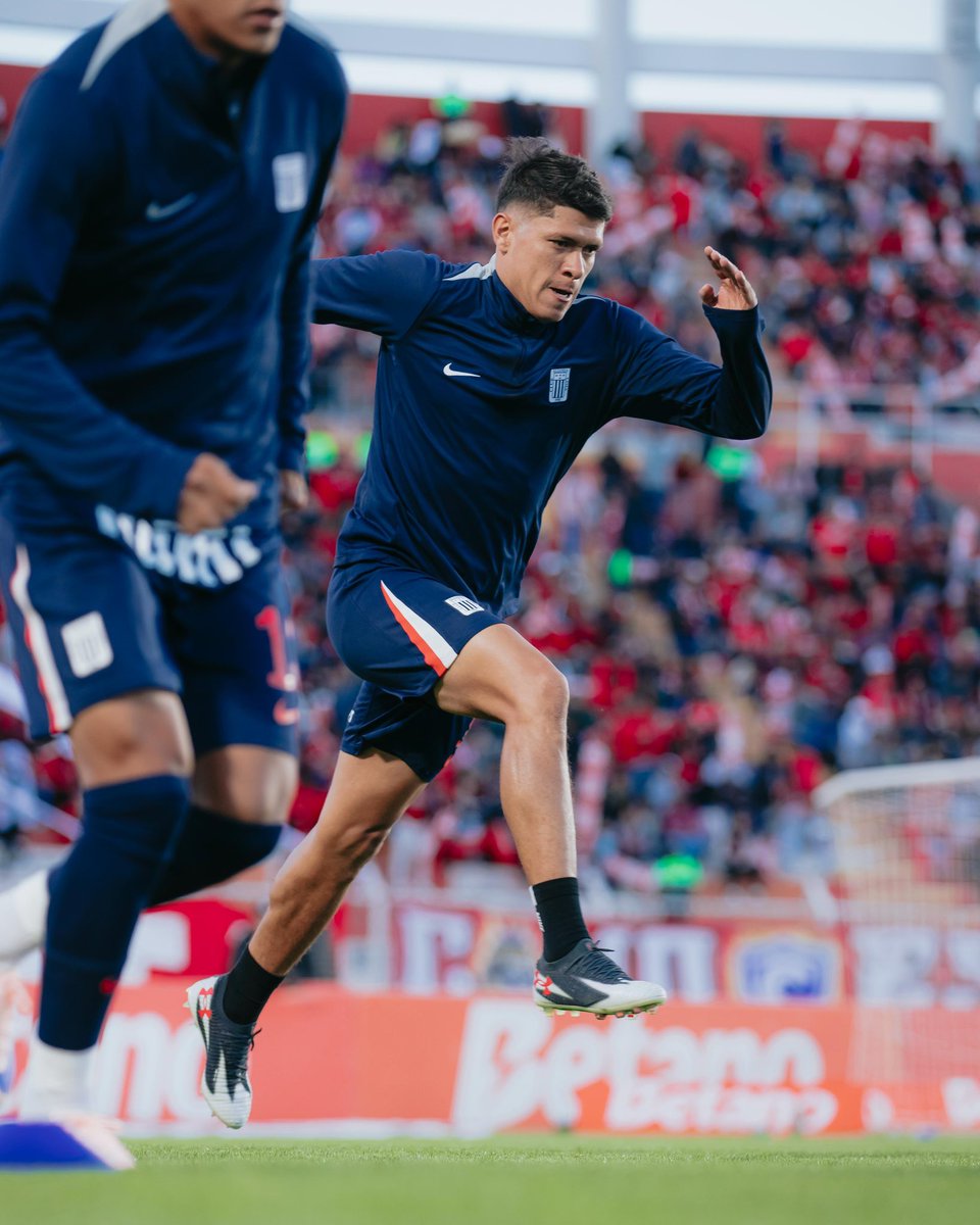 sebasflores25's tweet photo. Alianza Lima retorna hoy a los entrenamientos con miras al partido ante Chankas el día sábado.

Jesús Castillo, Marco Huaman y Cristian Carbajal terminaron con molestias en Cusco, pero son leves.

Las entradas para el A. Lima v Chankas están AGOTADAS. Matute repleto.

@futbro_pe https://t.co/MT13dZikTm