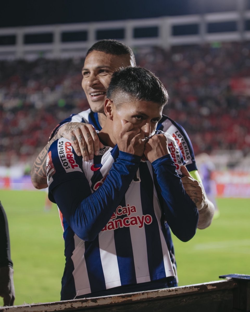sebasflores25's tweet photo. Alianza Lima retorna hoy a los entrenamientos con miras al partido ante Chankas el día sábado.

Jesús Castillo, Marco Huaman y Cristian Carbajal terminaron con molestias en Cusco, pero son leves.

Las entradas para el A. Lima v Chankas están AGOTADAS. Matute repleto.

@futbro_pe https://t.co/MT13dZikTm