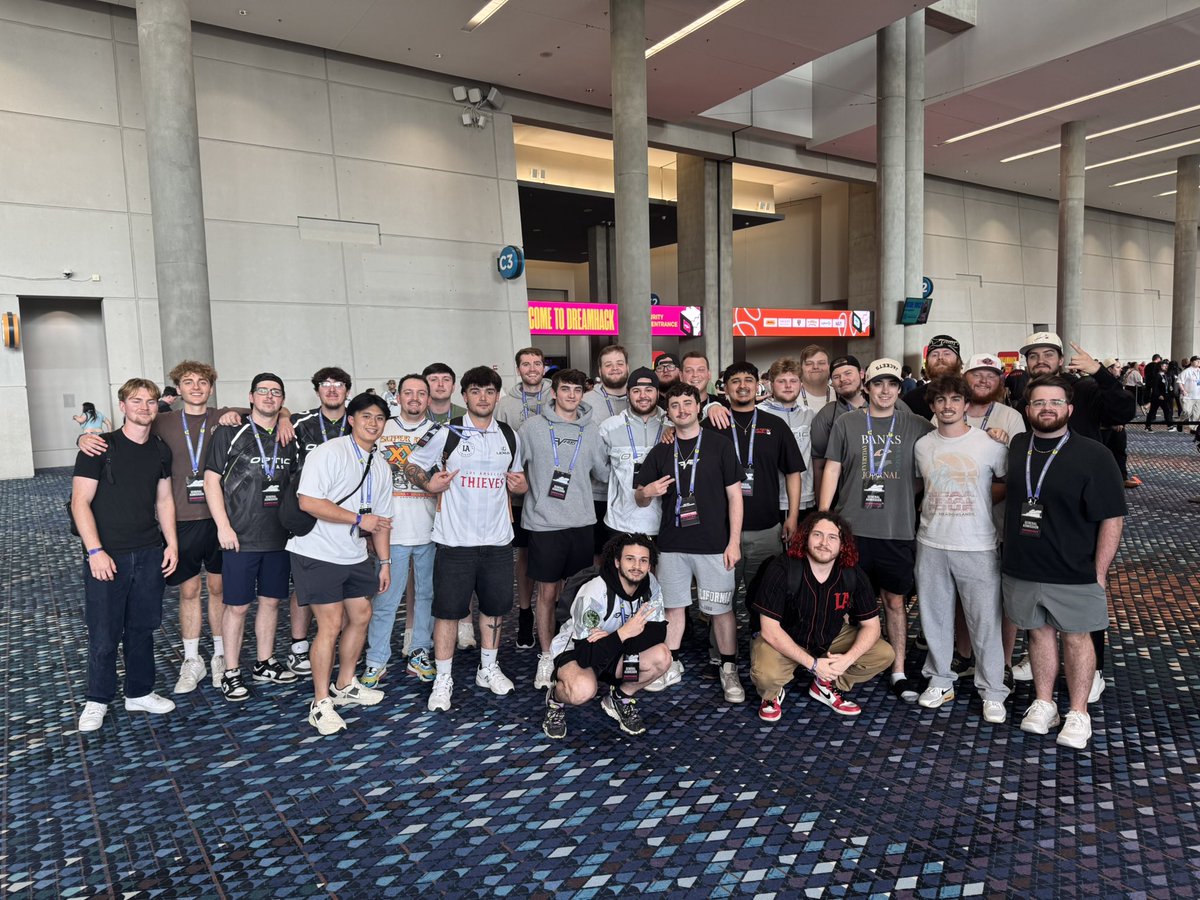 FT Parker tweet media