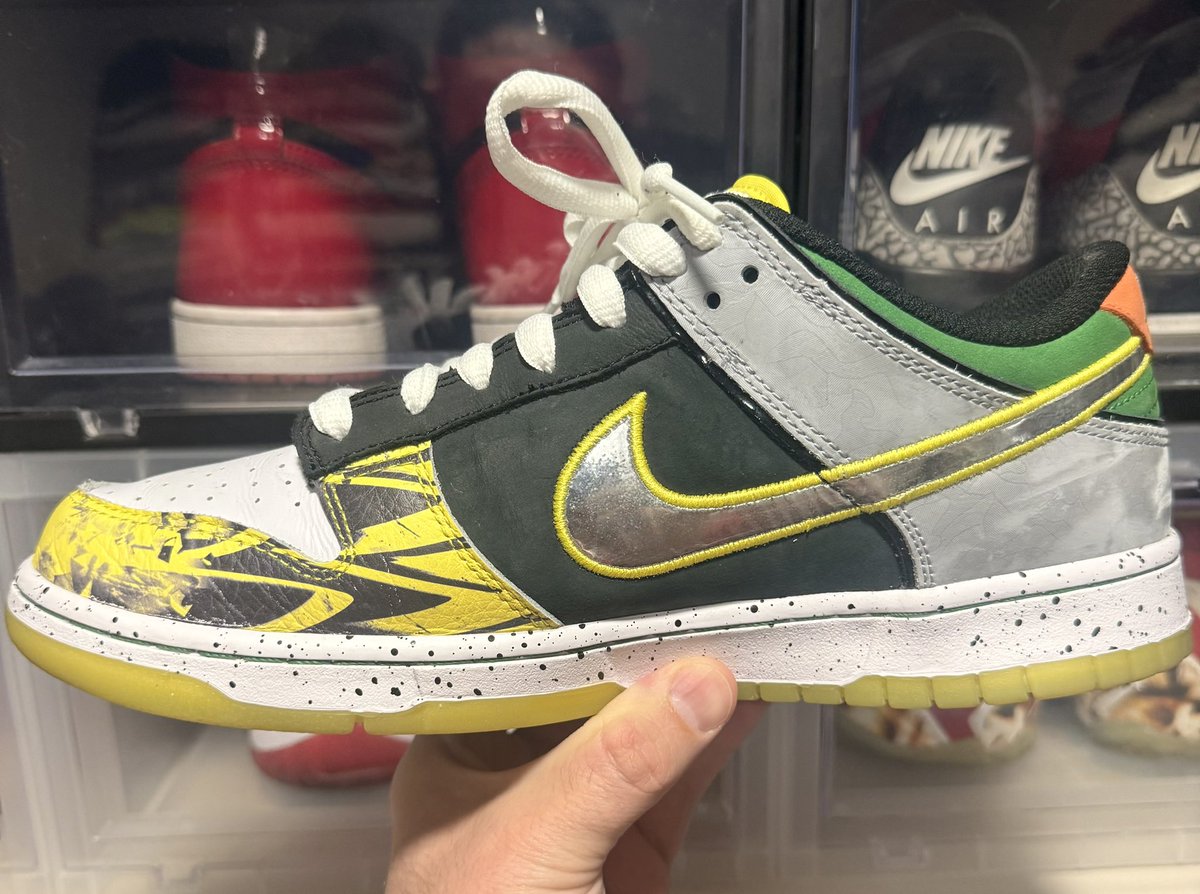 CadillacCraig5's tweet photo. @SellKicksSunday Size 10. Worn 2-3 times. $250 OBO https://t.co/OBBLkFFFXZ