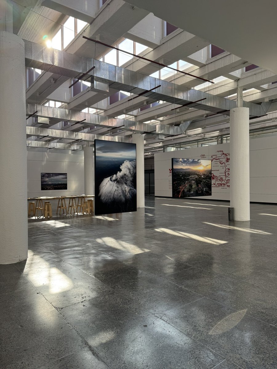 ICAMexico's tweet photo. ¿Sabías que hoy se conmemora el Día Internacional de los Museos? No te pierdas "Patrimonio. Agua y Fuego" en @muca_unam @UNAM_MX sobre la permanencia y transformación de la Ciudad de México a través de fotografías actuales e históricas de Fundación ICA #AcervoHistórico https://t.co/x5u9RRgxBn