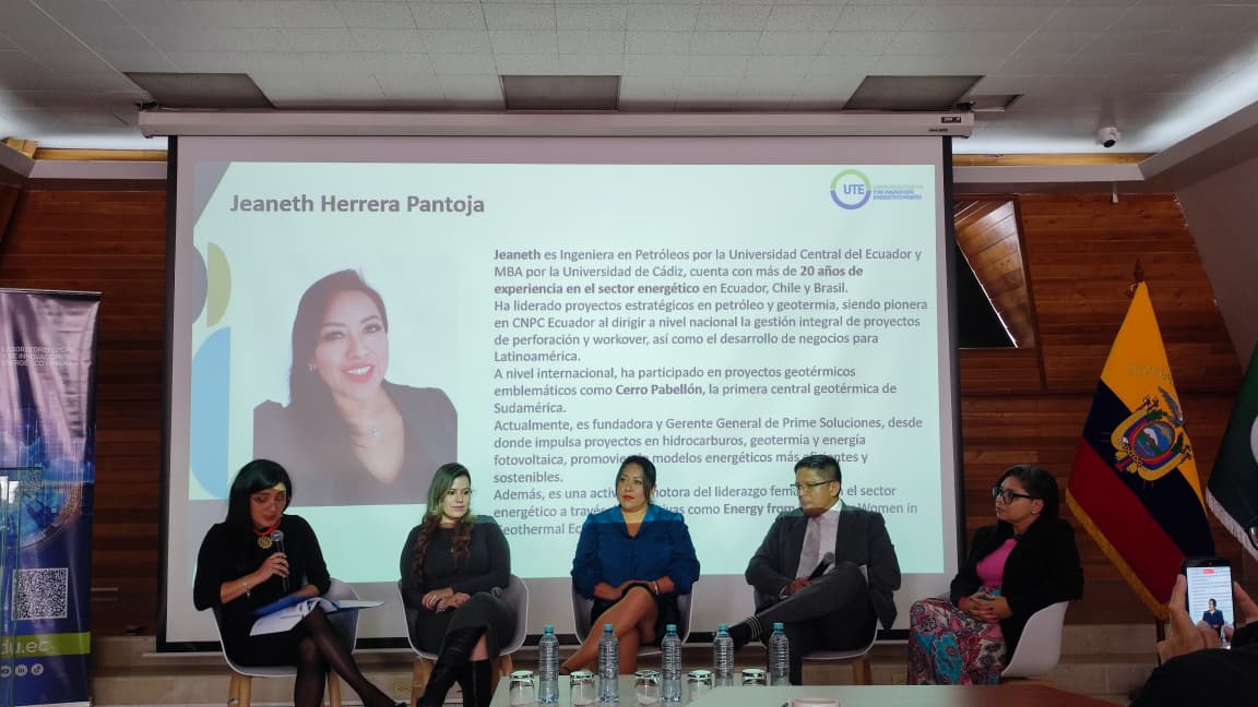EnergyfromWomen's tweet photo. Conversatorio: MUJERES, DATOS, LIDERAZGO Y ENERGÍA 2026” organizado por UTE.

ENERGY FROM WOMEN fue invitada a participar con nuestra voluntaria, Jeaneth Herrera, fue un evento con una organización impecable.

#EnergyfromWomen https://t.co/5hztf9K4MF