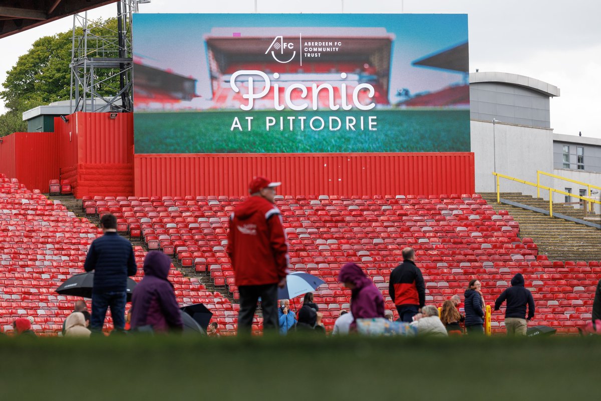 AFCCT's tweet photo. ❤ Thank you to everyone who joined us for Picnic at Pittodrie yesterday!

Despite some rain, the day was filled with fantastic activities and entertainment and even some delicious ice cream once the sun popped out 🌞

We hope you all had a fantastic day - we certainly had a blast!