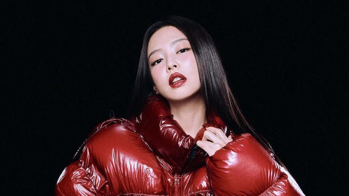 thvscharts's tweet photo. V (4) is now the K-pop Solo Artist with the most Solo songs surpassing 500 million streams on Spotify breaking the tie with JENNIE and LISA (3) https://t.co/rE16DThsG3