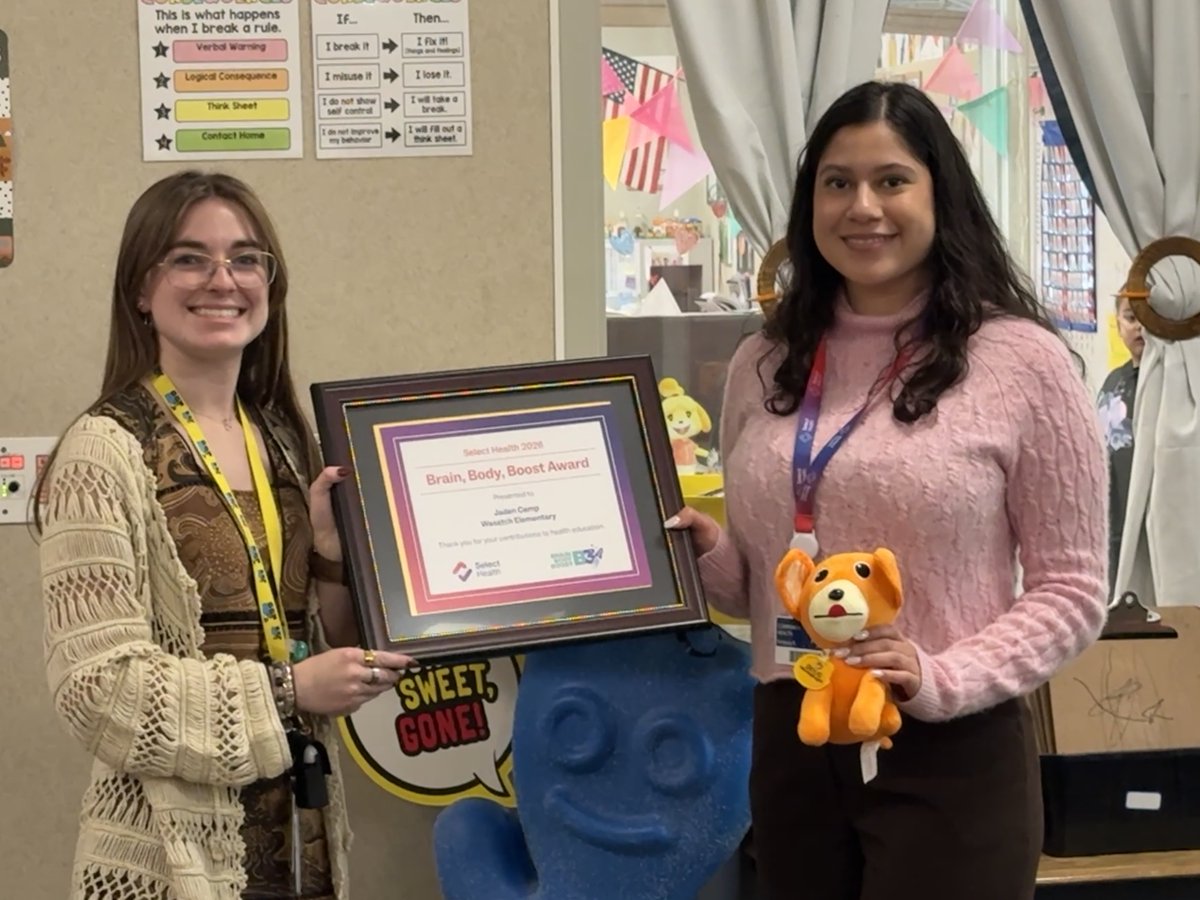 SelectHealth's tweet photo. The brain is part of the body, and this Utah 1st grade teacher is making sure students feel it. Jayden Camp builds 5 to 10 minute movement and breathing breaks into the day, and earned a Select Health Brain Body Boost award! 👏

Learn more here: https://t.co/ZxXYGitHo8 https://t.co/A7qxo3oc8W