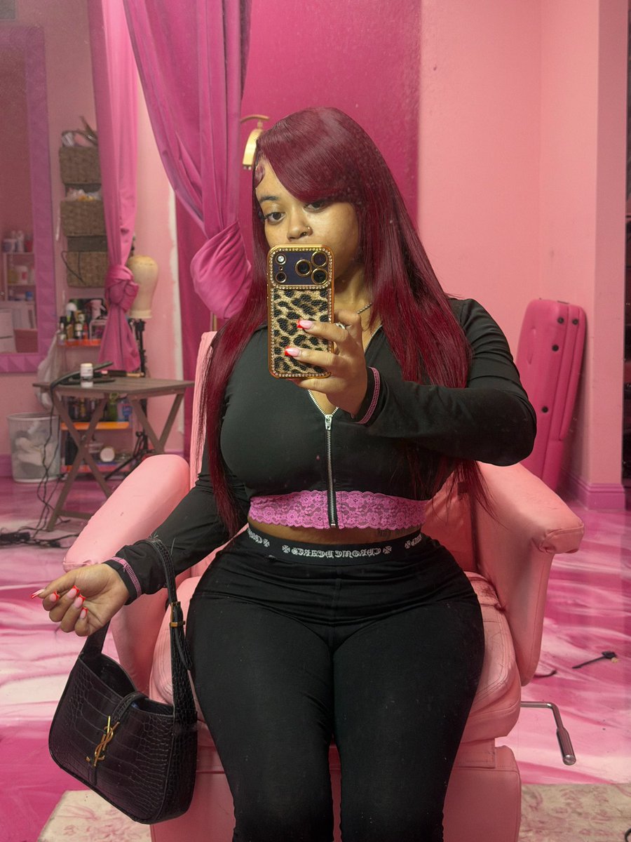 starrsfantasy's tweet photo. Hair red, pussy pink 😏 https://t.co/9GeBX8iWos