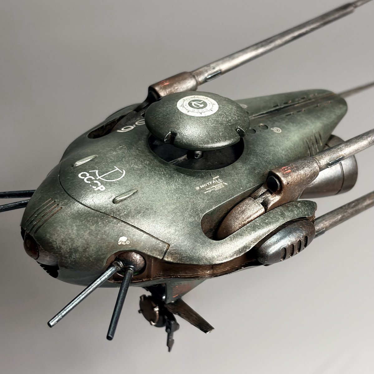 dyues5842's tweet photo. 完成でした。
詳しい設定考証は端折ってサクッと。
1/720 ケル・カリア(バッグアイ)
#イマイ #IMAI
#マクロス https://t.co/vHgxl0ECEC