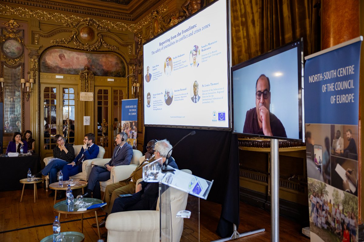 NSCentre's tweet photo. Reporting from the frontlines: the #NorthSouthDialogues bring together 60+ reps from Europe, Africa and the Middle East to discuss journalism in conflict &amp; crisis zones, including legal &amp; international responses to ensure the safety of all journalists. 🔗https://t.co/Oz0cx6TLwY https://t.co/Xjb8vCFpxC