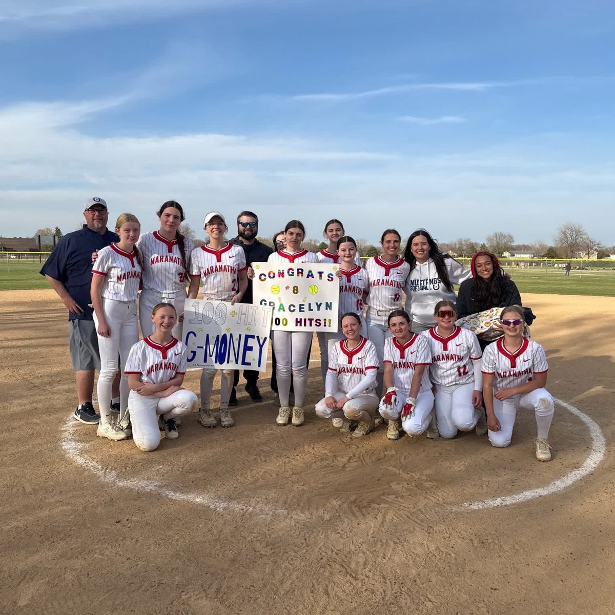 ForceSoftballMN's tweet photo. 💯 𝐇𝐈𝐓𝐒 

Congratulations to Gracelyn Kersey-Schutta on 100 career hits❗

#CreatingChampionsForLife https://t.co/Qua8ibtpTD