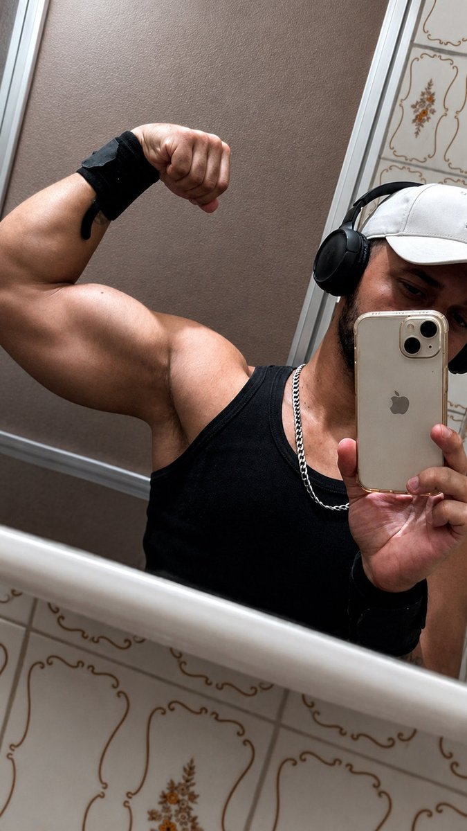 rickzdk1's tweet photo. Memória muscular é uma coisa incrível https://t.co/YRXKJrHRxm