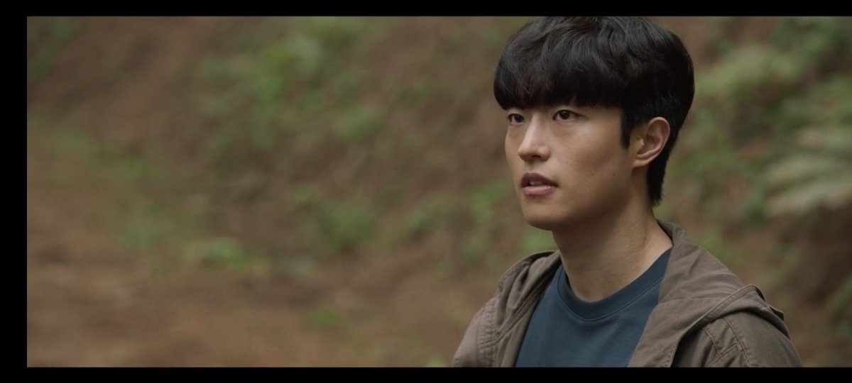 kdramacokr's tweet photo. was wondering why park daeho looked all anxious the whole ep and dang...💀 so, you're telling me they knew all along where the kid was but they just had to hid her away bec they're afraid to lose their fucking reward? oh men YALL ARE GOING TO HELL

#Thescarecrow #TheScarecrowep9 https://t.co/h7oEKumHbd