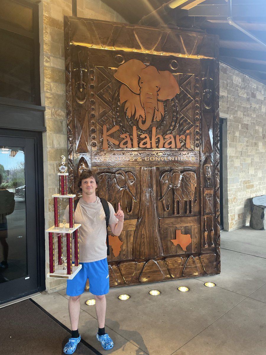 ChessLiam's tweet photo. Squad took 2nd at chess nationals (u1100) https://t.co/Cj8FqO5W8F