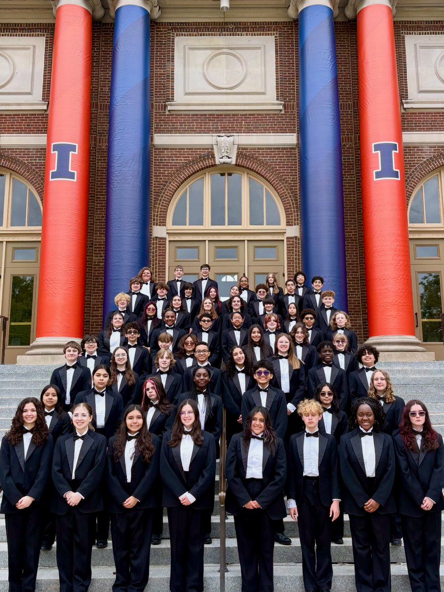 CCSD146Tweets's tweet photo. The CMS Symphonic Band recently delivered an incredible performance at the University of Illinois SuperState. Congratulations to the band students on their awesome performance! #WeAre146 https://t.co/ivBSCb5mhw