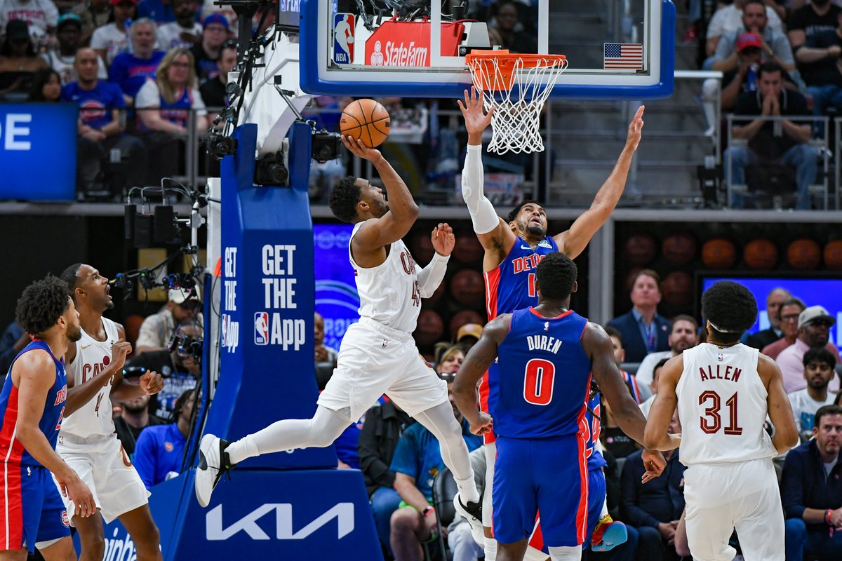 NewscomImages's tweet photo. 🏀 The Cleveland Cavaliers crushed the Detroit Pistons 125-94 in Game 7 to advance to the Eastern Conference Finals.

Cleveland closed out the series in dominant fashion and now turns its attention to the New York Knicks. 

#NBA #Cavs #NBAPlayoffs #Game7 #Newscom https://t.co/dJw3sufR0G
