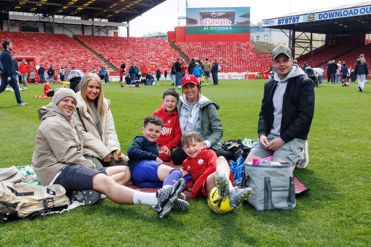 AFCCT's tweet photo. ❤ Thank you to everyone who joined us for Picnic at Pittodrie yesterday!

Despite some rain, the day was filled with fantastic activities and entertainment and even some delicious ice cream once the sun popped out 🌞

We hope you all had a fantastic day - we certainly had a blast!