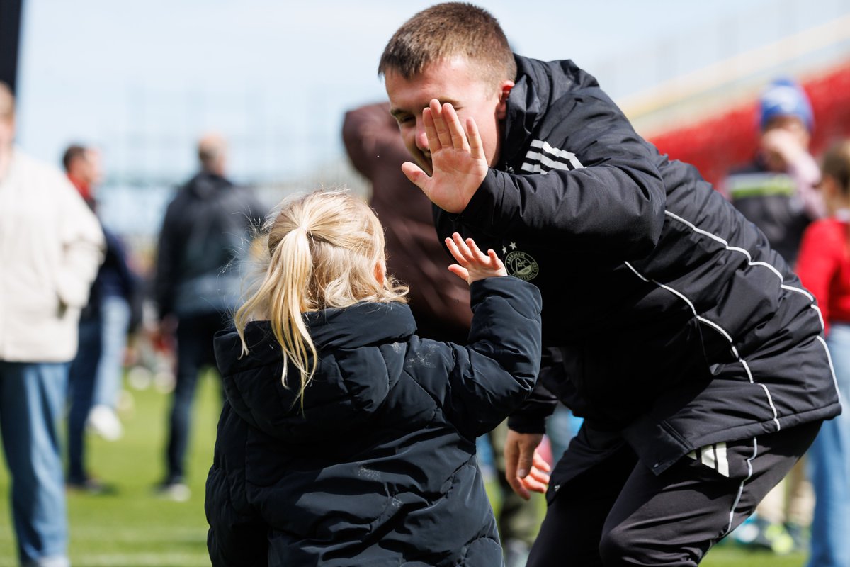 AFCCT's tweet photo. ❤ Thank you to everyone who joined us for Picnic at Pittodrie yesterday!

Despite some rain, the day was filled with fantastic activities and entertainment and even some delicious ice cream once the sun popped out 🌞

We hope you all had a fantastic day - we certainly had a blast!
