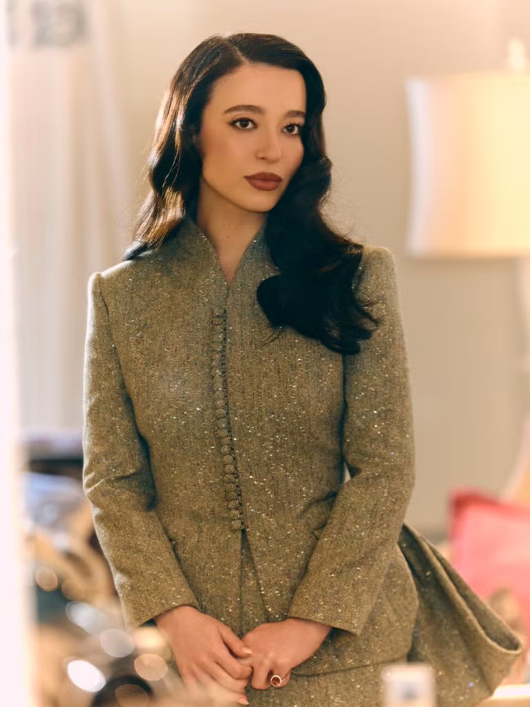 MikeyMNation's tweet photo. “I love to be able to take my time, turn on some music, maybe some Lana Del Rey, Fiona Apple…”

Mikey Madison on her ideal getting-ready set-up and the artists she loves listening to while getting ready. https://t.co/V9SvE8H0Wo