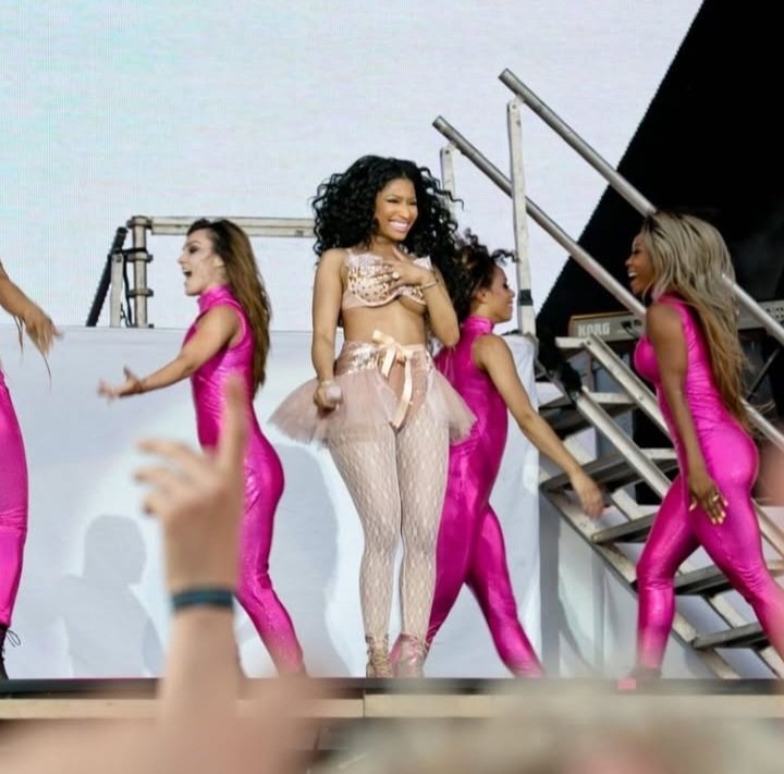 Nicki tweet media