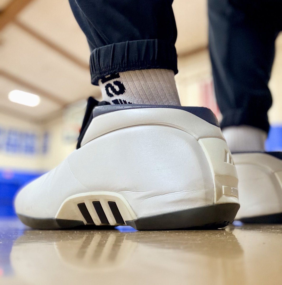 kb8thekid's tweet photo. I am a big fan of the adidas Kobe line, rocked the hell out of it in high school, didn’t care what anyone said, i rocked it everyday and played ball in the morning, lunch and after school in them . @adidasHoops @adidas #wdywt #kotd #frobe #adidasbasketball #adidas #kobe1 https://t.co/G3sHHlGza8