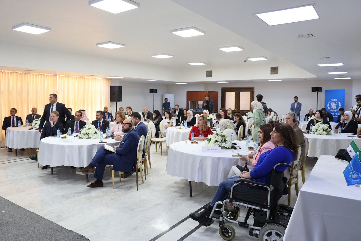 WFP_Syria's tweet photo. Syria's @SyMOSAAL &amp; #WFP launched #T_ANMU, a national social safety net programme supporting vulnerable mothers and young children in the first 1,000 days of life. Supported by 🇨🇭 @SwissDevCoop (#SDC) and 🇫🇷 @francediplo_EN (#FIFSAN), it already reaches nearly 11,000 people. https://t.co/gRpxBbUtIl