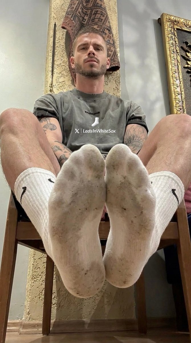 LadsInWhiteSox's tweet photo. You know exactly where you belong....now get on the floor!
#Chav #Scally #Alpha #Tradie #Findom #Sneakers #Trainers #Boots #Nike #Adidas #Vans #Whitesocks #Socks #GaySocks #Gay #GayMan #Man #Men #GayFetish
#SneakerPorn #InstaGay #Dominate #PayPig #Jock #BadBoy #SmellySocks
#Dom https://t.co/vsGq23Q0SM