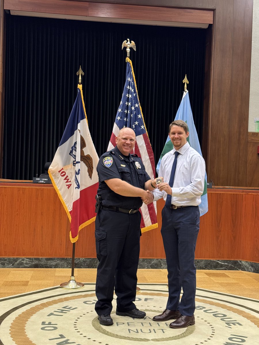 Dubuque_PD's tweet photo. Congratulations to our newest officer!  Officer Eli Naumann was sworn in this morning and is has now begun his career at the DPD!  Welcome, Ofc. Naumann! https://t.co/jGgofe8ha4