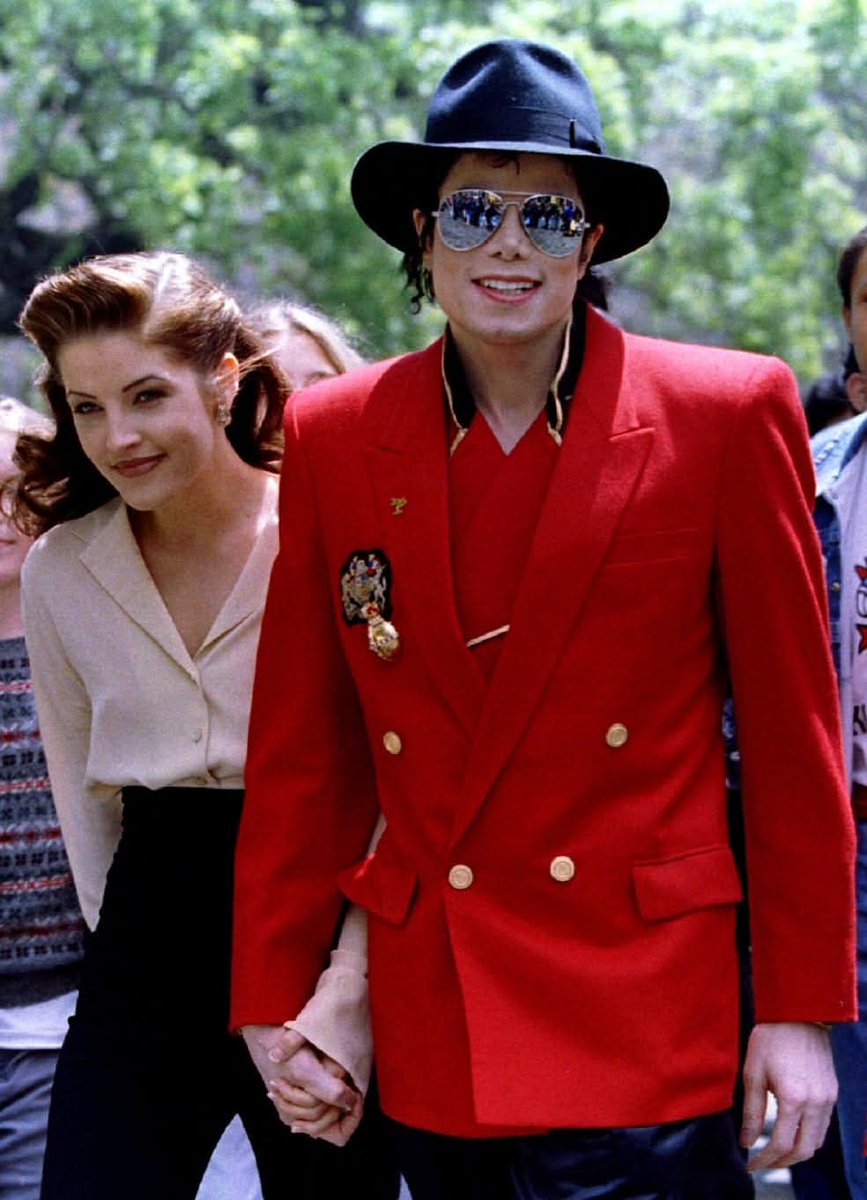 Grupo Michael Jackson Man In The Mirror tweet media