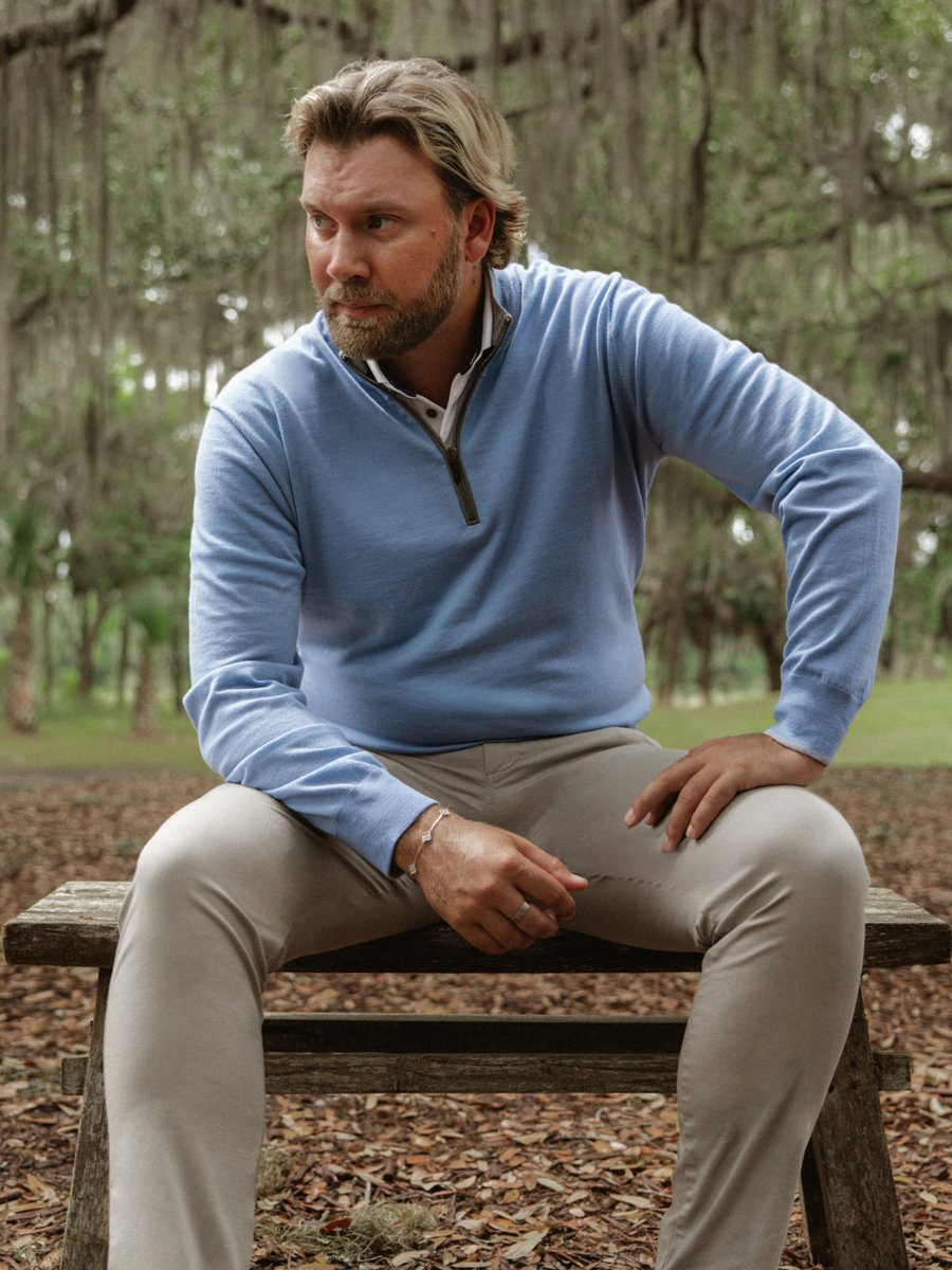 GreysonClothier's tweet photo. Serious game. Refined style. A dash of fun everywhere else.

Welcome to the Pack, D.B.

“LET’S HAVE IT .. BOSH!” https://t.co/GlaQpkAZGP
