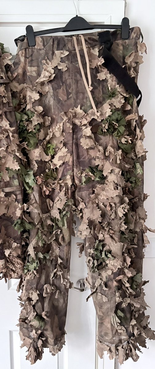 Sean_C_B_E's tweet photo. My wife who has been playing Airsoft for 14 years has bought herself a @kickingmustang KMCS Ghillie Suit to go with her DMR &amp; Sniper. She has bought some crafting materials and is going to add some more green https://t.co/fYWbM28FvB