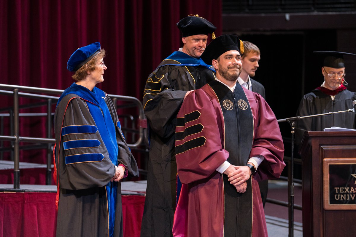GCGE_geoed's tweet photo. Congratulations to all the TXST graduates this past week! But a special congratulations to future geography education superstars @BrenVdoubleU and @mcgeoninja who graduated with their PhDs and Roman Valles who received his Masters in Applied Geography (Geographic Education). https://t.co/wURbkV221Q